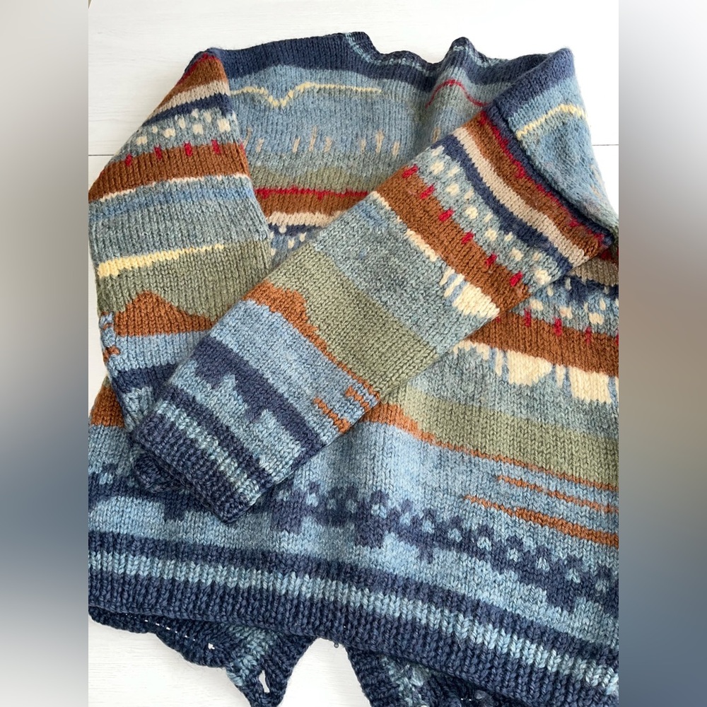 Vintage Wool hand knit landscape Colorful Knit Cardigan with Button Closure - Picture 4 of 14